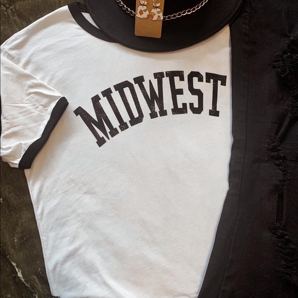 Graphic Midwest Tee!! Brand New - Picture 1 of 2